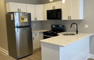 2 beds, 1 bath, 945 sqft, $1,250, Unit Unit 2