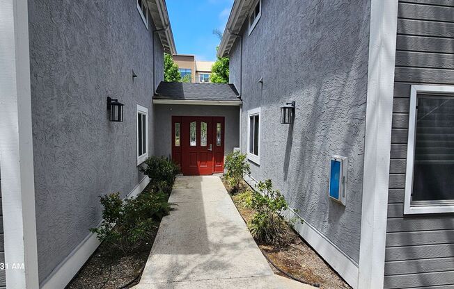 NORTH PARK - SAN DIEGO.  Nice 2 Bedroom / 2 Bath Condo.  AVAILABLE 06/01/2025.