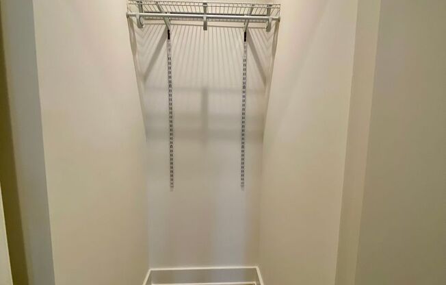 1 bed, 1 bath, 595 sqft, $1,512, Unit 159-203