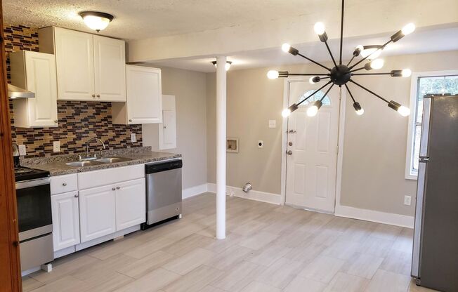 Newly Renovated Single Family Home near Lakewood Community