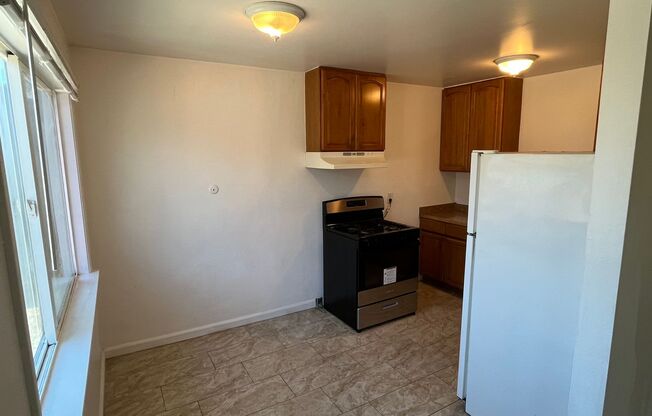 2 beds, 1 bath, 575 sqft, $1,825