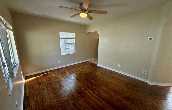 2 beds, 1 bath, $1,995