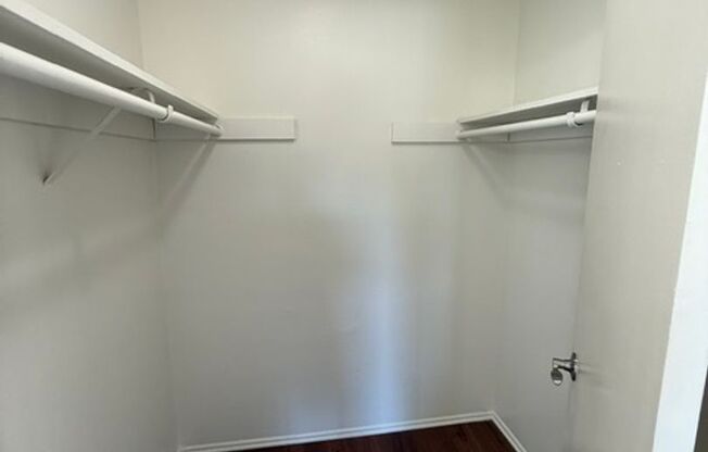 1 bed, 1 bath, 716 sqft, $2,150, Unit O013