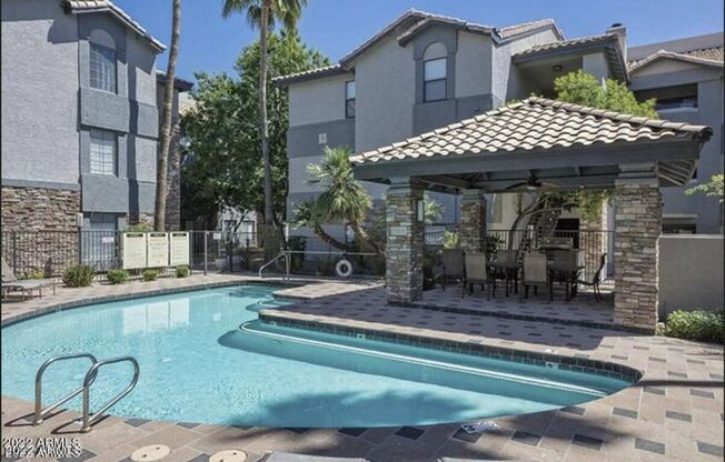 2 beds, 2 baths, $1,900, Unit #112
