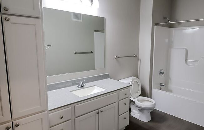 1 bed, 1 bath, 706 sqft, $1,025, Unit 3500-112