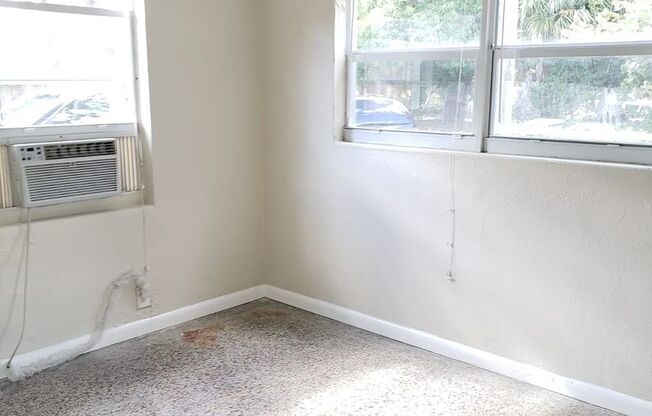 3712 - 3718 Henry Ave