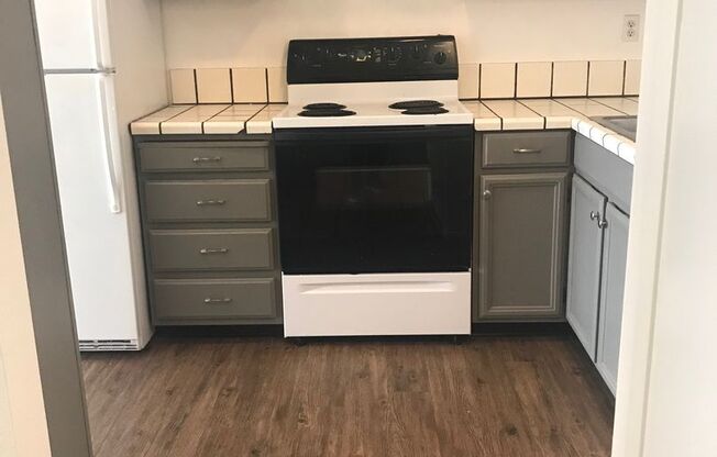 1 bed, 1 bath, $2,450, Unit 303