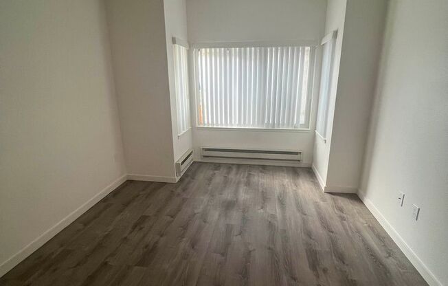1 bed, 1 bath, 700 sqft, $2,395, Unit 204