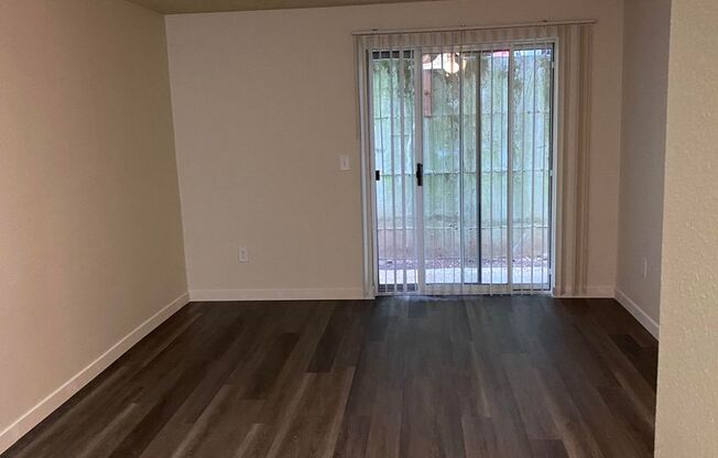 1 bed, 1 bath, 612 sqft, $1,359, Unit 01