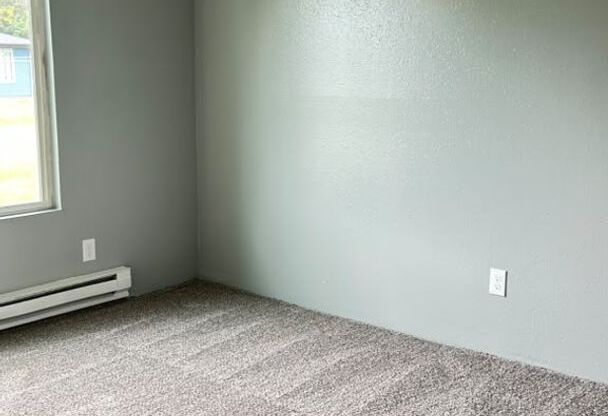 3 beds, 1 bath, 945 sqft, $1,600, Unit 1326 L1