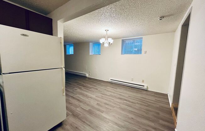 1 bed, 1 bath, 725 sqft, $1,175, Unit B