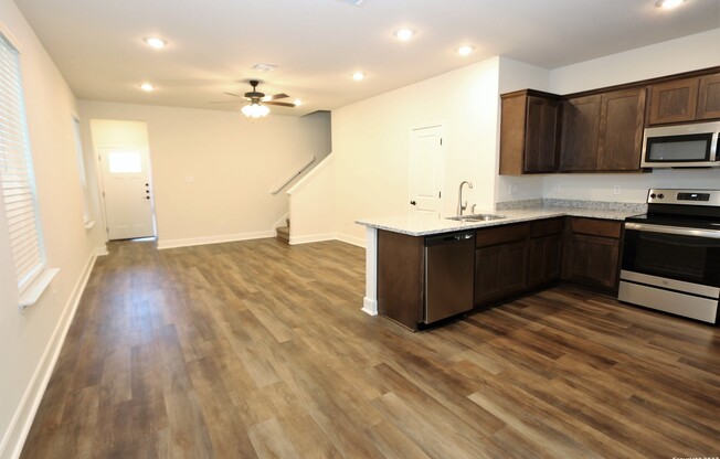 10310 LYNWOOD BR