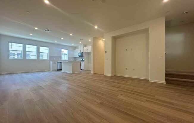 4 bedroom home for leasing in Chino