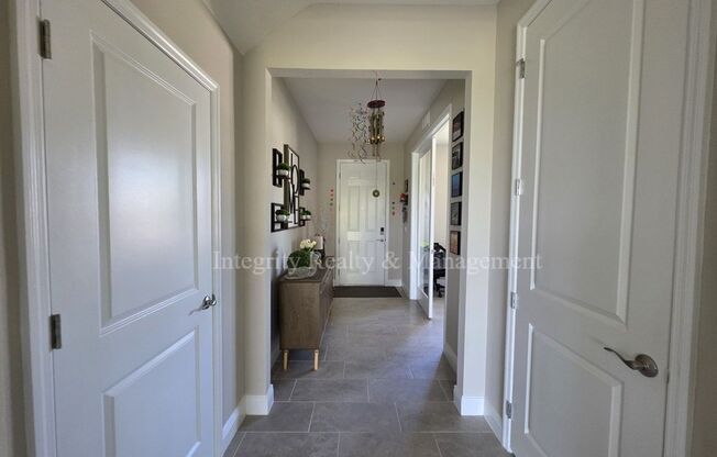 4 Bed/3.5 Bath, 3,275 Sqft - 23216 Pachino Way Lutz, FL 33549