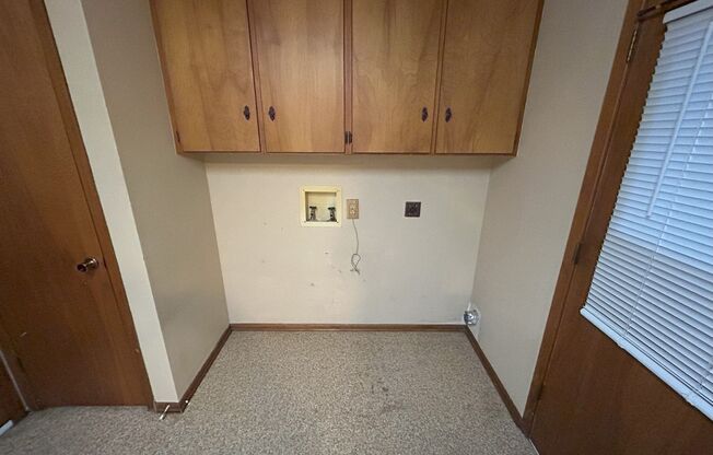 2 beds, 1 bath, $1,350