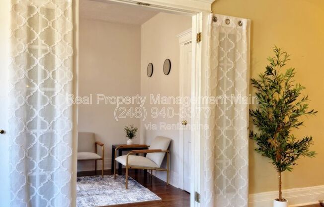 4425 John R. St. - 7