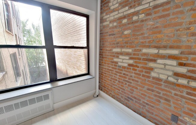 195 Stanton St, New York NY 6C