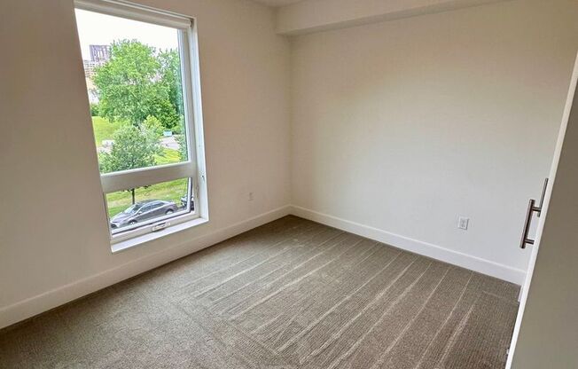 1 bed, 1 bath, 560 sqft, $1,675, Unit 310