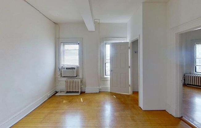2 beds, 1 bath, 764 sqft, $1,549, Unit 1301-61