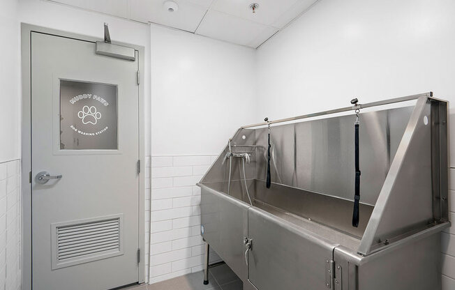 777 South State Dog Wash Station