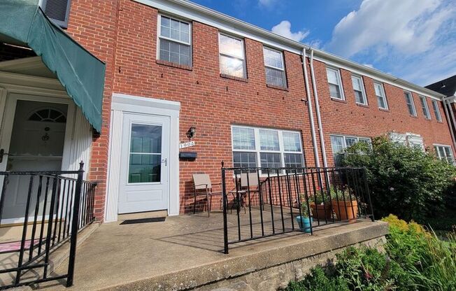 1904 EDGEWOOD RD