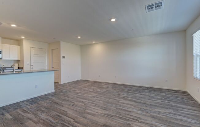 MAKE THIS BRAND NEW TOWNHOME YOUR NEXT HOME!