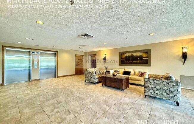 2333 FEATHER SOUND DR