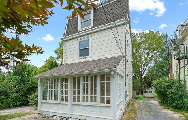 316 LOCUST AVE