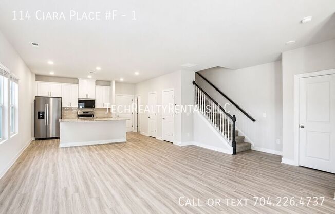 114 CIARA PL
