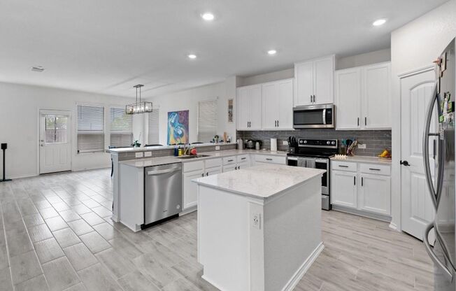 6320 Wagon Spring St, Del Valle, Texas 78617