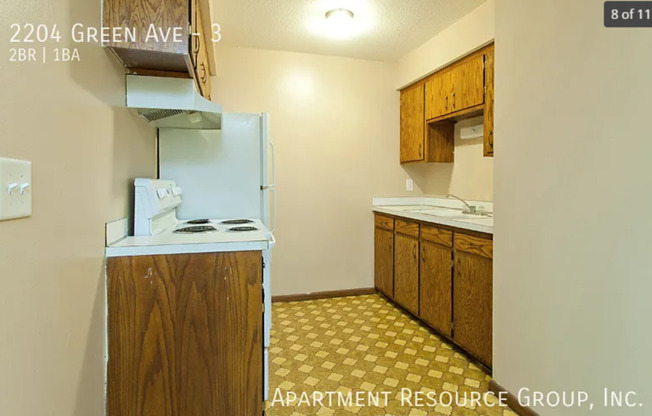 2 beds, 1 bath, 900 sqft, $1,125, Unit 11