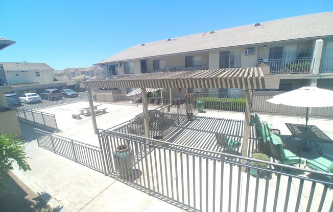 2 beds, 1 bath, 850 sqft, $2,150, Unit 6