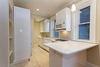 382 Commonwealth Ave 23