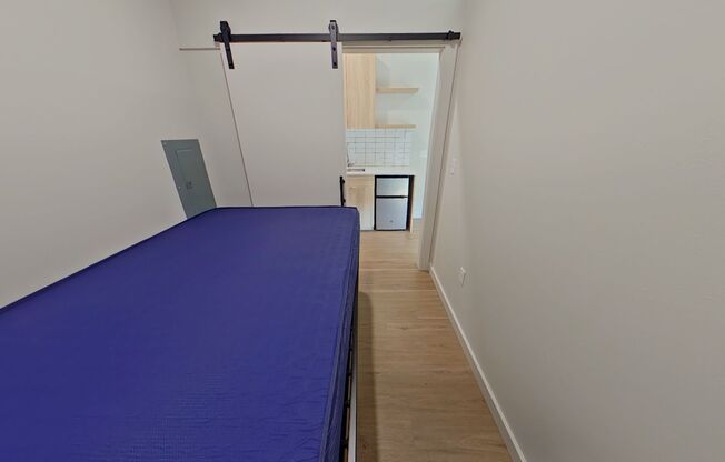 Studio, 1 bath, 314 sqft, $1,250, Unit 308