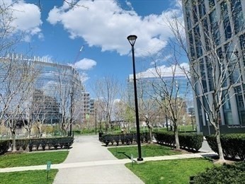 2 beds, 1.5 baths, 914 sqft, $4,000, Unit 812