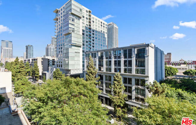 1 bed, 2 baths, 1,200 sqft, $3,495, Unit 716