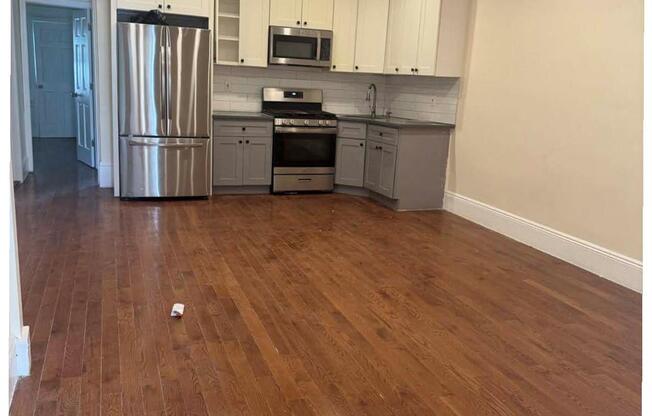301 GRANT AVE