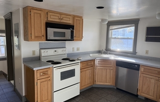 1 bed, 1 bath, 875 sqft, $1,800, Unit 3