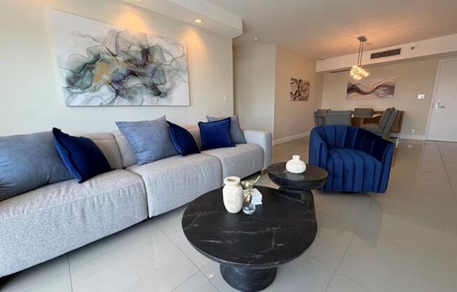 2 beds, 2 baths, $3,500, Unit # 2303