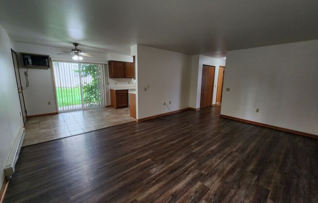 2 beds, 1 bath, $1,500