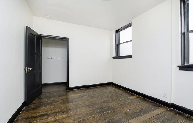 3 beds, 3.5 baths, 2,360 sqft, $4,200