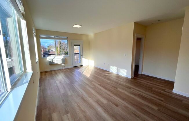 1 bed, 1 bath, 800 sqft, $1,600, Unit A210