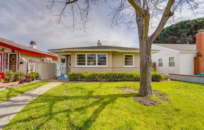 Cute-as-a-Button Coronado "Palmer" Home in a Fabulous School-Side Location – Coronado Village