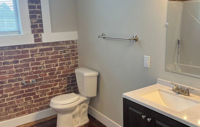 2 beds, 1 bath, $1,525, Unit Apt. F - 91