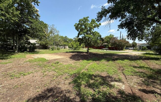 305 &amp; 401 Chaparral Rd