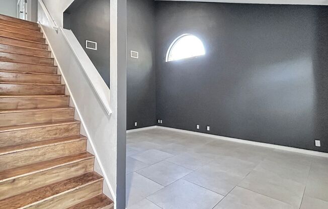 Updated Gem Near Thousand Oaks