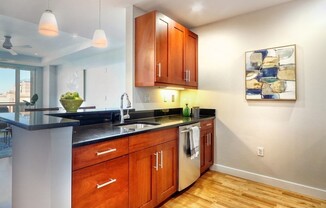 1 bed, 1 bath, 785 sqft, $2,800, Unit 805