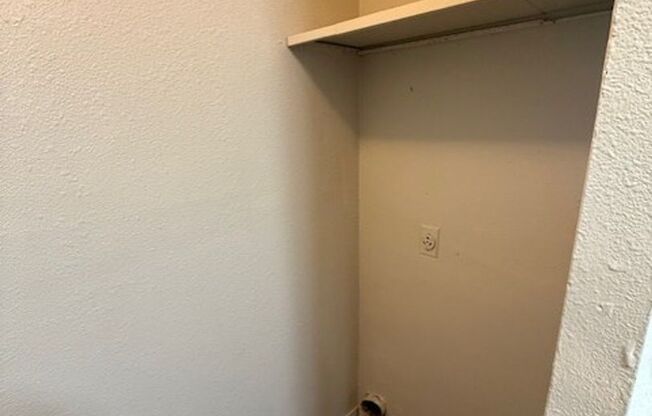 1 bed, 1 bath, 636 sqft, $739, Unit 2707-1106