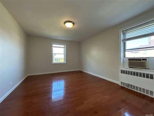 1 bed, 1 bath, $2,300, Unit C61