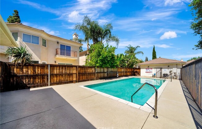 15814 SAN FERNANDO MSN BLVD